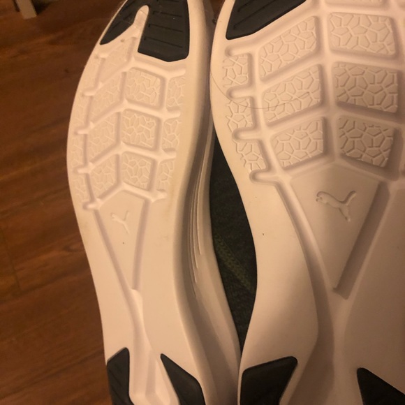 NWOT Puma running shoes - Picture 2 of 4